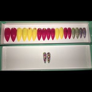20 pc. Custom press on Nails